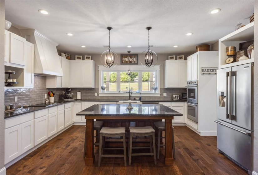 4 Bedrooms Bedrooms, 0 ,3 BathroomsBathrooms,Residential,Single Family,Prairie,1.5,132623