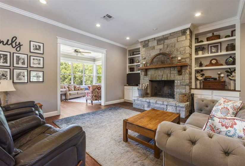4 Bedrooms Bedrooms, 0 ,3 BathroomsBathrooms,Residential,Single Family,Prairie,1.5,132623