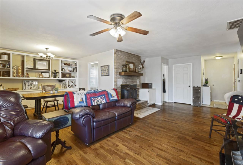 3 Bedrooms Bedrooms, 0 ,2 BathroomsBathrooms,Residential,Single Family,Cherokee,1,132633