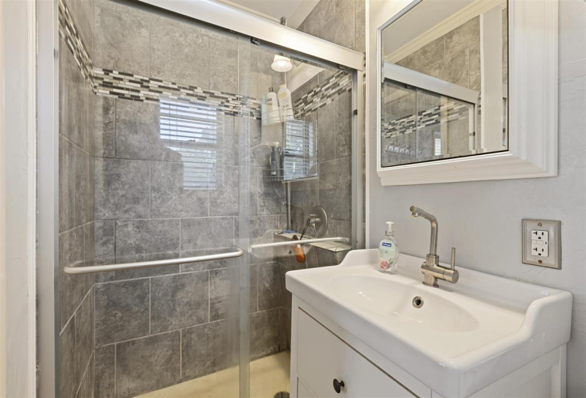 3 Bedrooms Bedrooms, 0 ,2 BathroomsBathrooms,Residential,Single Family,Cherokee,1,132633