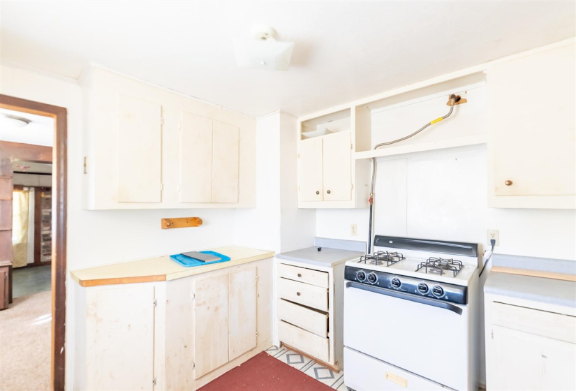 3 Bedrooms Bedrooms, 0 ,1 BathroomBathrooms,Residential,Single Family,22nd,1,132639