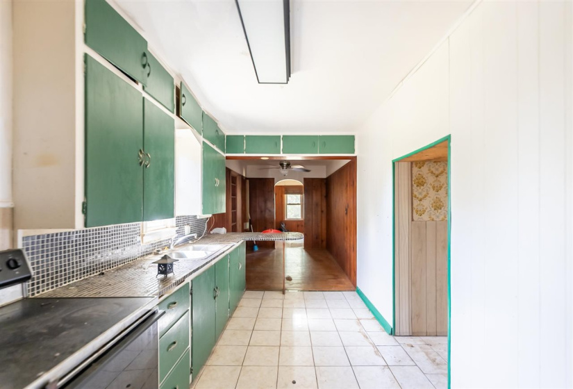 3 Bedrooms Bedrooms, 0 ,1 BathroomBathrooms,Residential,Single Family,22nd,1,132639