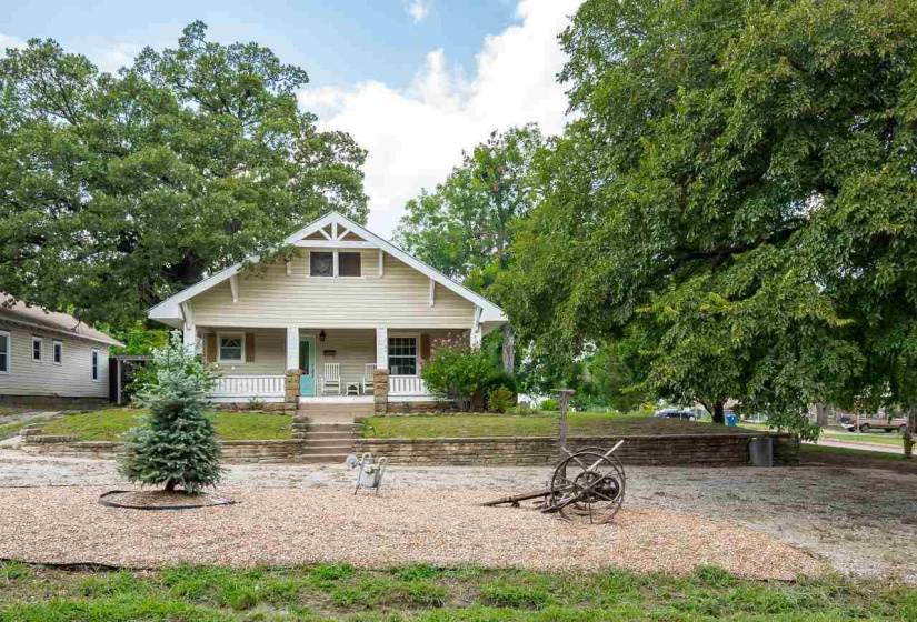 3 Bedrooms Bedrooms, 0 ,1 BathroomBathrooms,Residential,Single Family,5th,1,132647