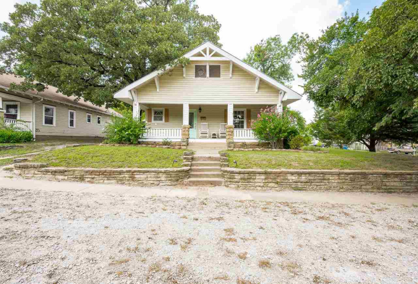 3 Bedrooms Bedrooms, 0 ,1 BathroomBathrooms,Residential,Single Family,5th,1,132647