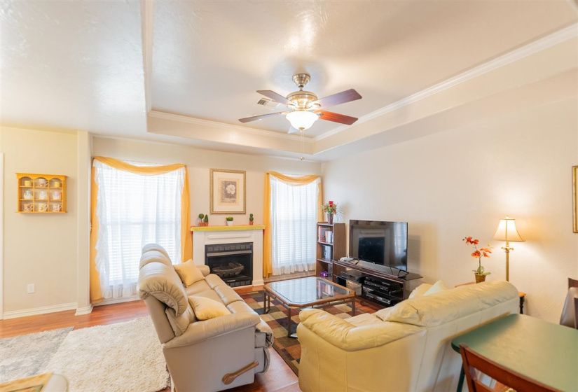 3 Bedrooms Bedrooms, 0 ,2 BathroomsBathrooms,Residential,Single Family,Emma,1,132649