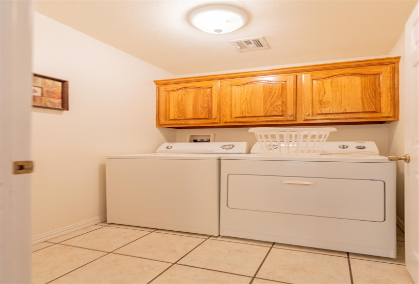 3 Bedrooms Bedrooms, 0 ,2 BathroomsBathrooms,Residential,Single Family,Emma,1,132649