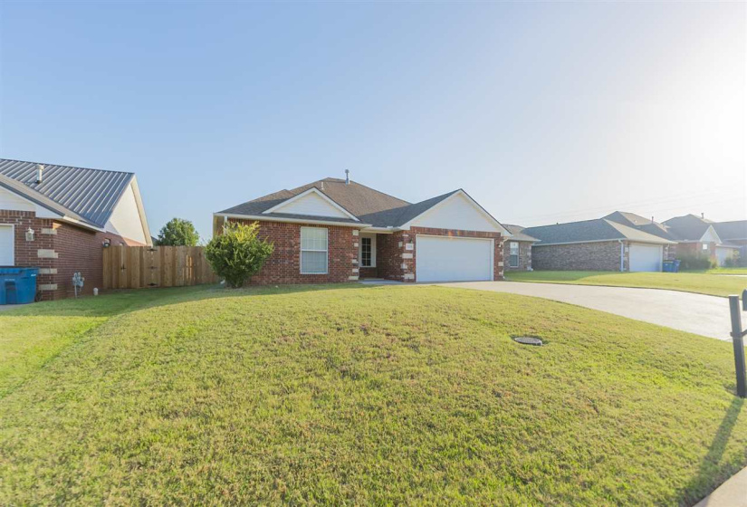 3 Bedrooms Bedrooms, 0 ,2 BathroomsBathrooms,Residential,Single Family,Emma,1,132649
