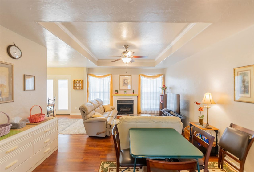 3 Bedrooms Bedrooms, 0 ,2 BathroomsBathrooms,Residential,Single Family,Emma,1,132649
