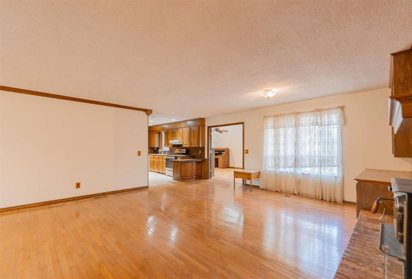 3 Bedrooms Bedrooms, 0 ,2 BathroomsBathrooms,Residential,Single Family,Payne,1,132653