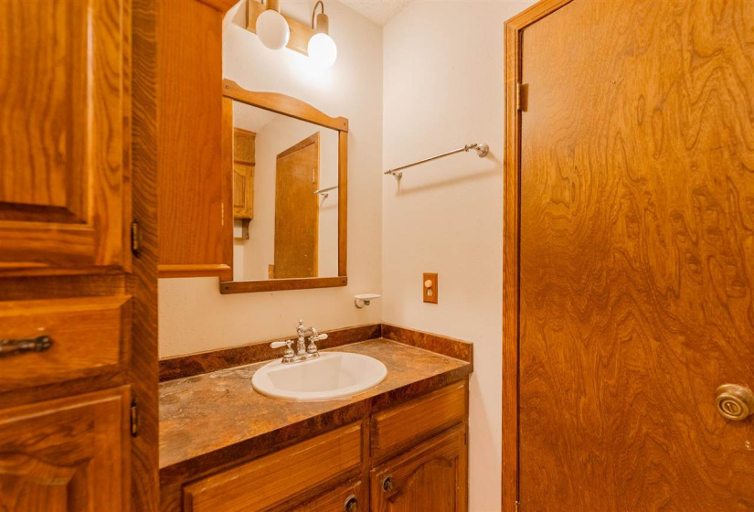3 Bedrooms Bedrooms, 0 ,2 BathroomsBathrooms,Residential,Single Family,Payne,1,132653