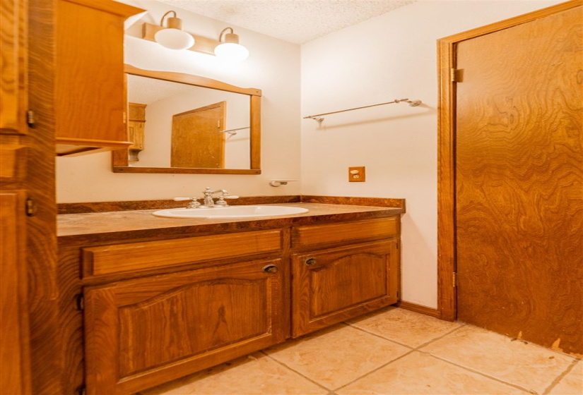 3 Bedrooms Bedrooms, 0 ,2 BathroomsBathrooms,Residential,Single Family,Payne,1,132653