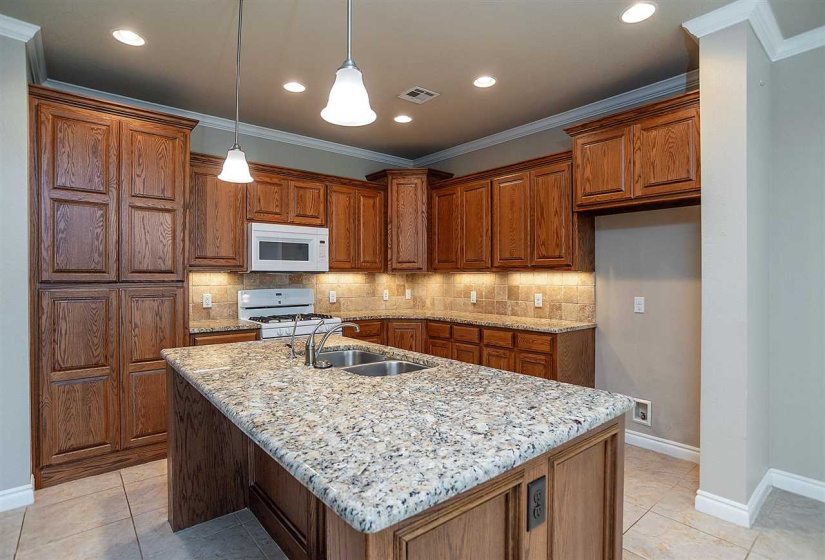 3 Bedrooms Bedrooms, 0 ,2 BathroomsBathrooms,Residential,Single Family,Canyon,1,132654