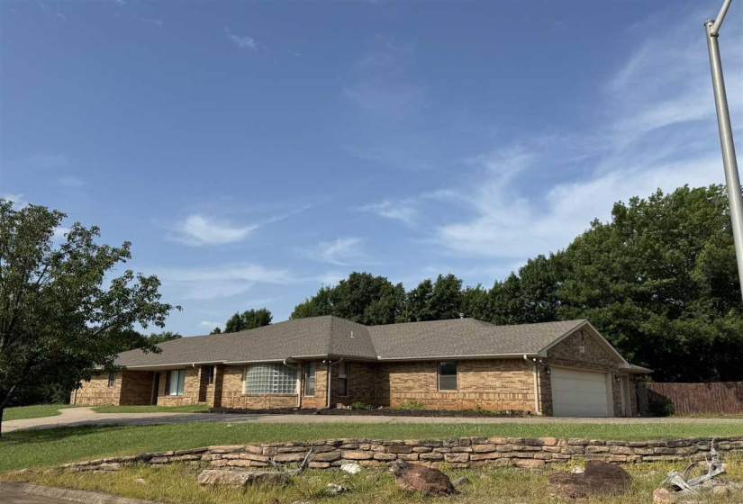 4 Bedrooms Bedrooms, 0 ,3 BathroomsBathrooms,Residential,Single Family,Country Club,1,132670