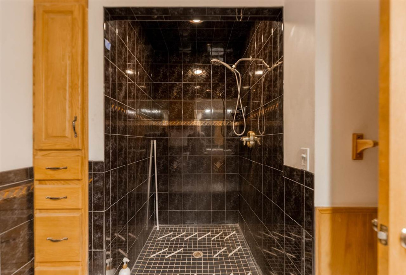 4 Bedrooms Bedrooms, 0 ,3 BathroomsBathrooms,Residential,Single Family,Country Club,1,132670