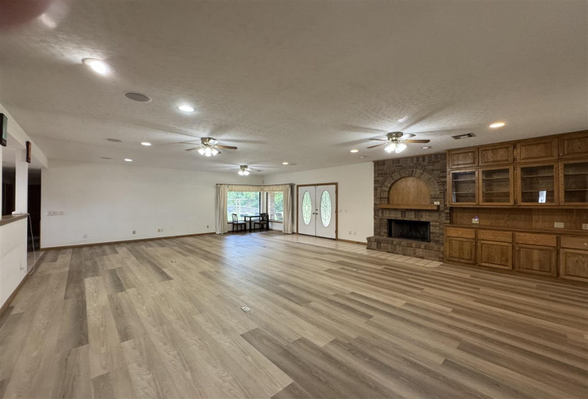 4 Bedrooms Bedrooms, 0 ,3 BathroomsBathrooms,Residential,Single Family,Country Club,1,132670