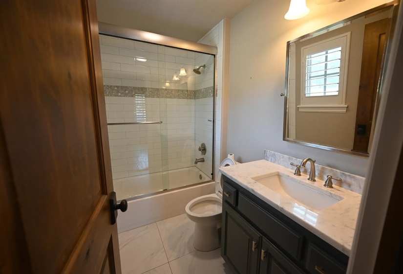 4 Bedrooms Bedrooms, 0 ,3 BathroomsBathrooms,Residential,Single Family,Chateau,1.5,132674