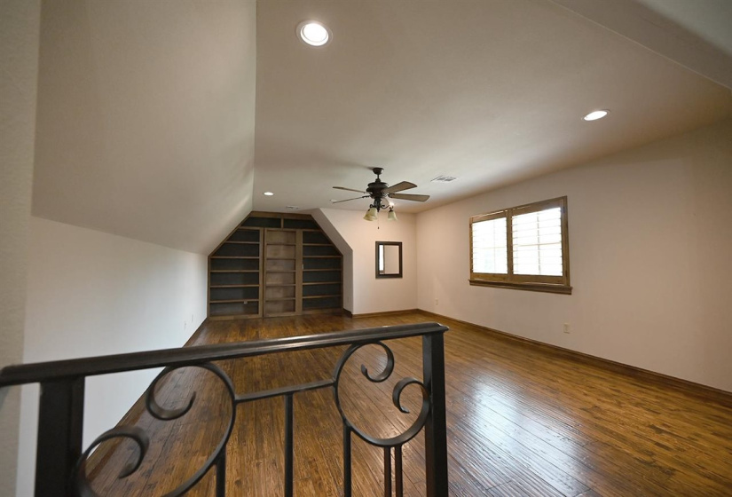 4 Bedrooms Bedrooms, 0 ,3 BathroomsBathrooms,Residential,Single Family,Chateau,1.5,132674