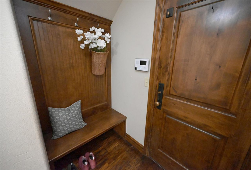 4 Bedrooms Bedrooms, 0 ,3 BathroomsBathrooms,Residential,Single Family,Chateau,1.5,132674