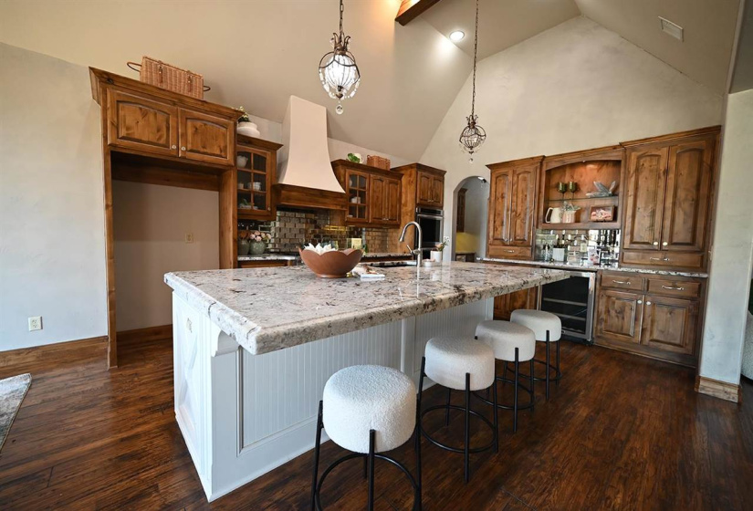 4 Bedrooms Bedrooms, 0 ,3 BathroomsBathrooms,Residential,Single Family,Chateau,1.5,132674