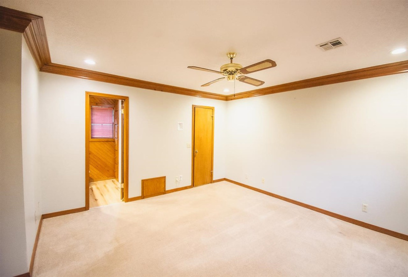 4 Bedrooms Bedrooms, 0 ,2 BathroomsBathrooms,Residential,Single Family,12th,1,132676