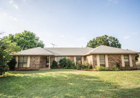 4 Bedrooms Bedrooms, 0 ,2 BathroomsBathrooms,Residential,Single Family,12th,1,132676