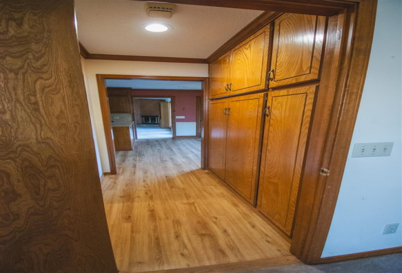 4 Bedrooms Bedrooms, 0 ,2 BathroomsBathrooms,Residential,Single Family,12th,1,132676