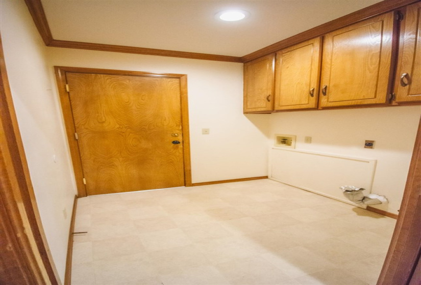 4 Bedrooms Bedrooms, 0 ,2 BathroomsBathrooms,Residential,Single Family,12th,1,132676