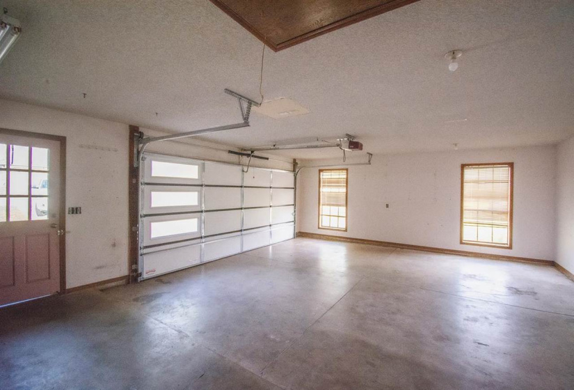 4 Bedrooms Bedrooms, 0 ,2 BathroomsBathrooms,Residential,Single Family,12th,1,132676