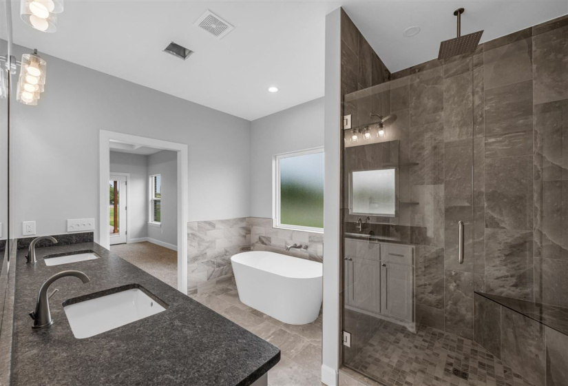 5 Bedrooms Bedrooms, 0 ,2 BathroomsBathrooms,Residential,Single Family,Brookwater Way,1,132677