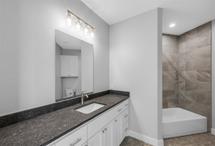 5 Bedrooms Bedrooms, 0 ,2 BathroomsBathrooms,Residential,Single Family,Brookwater Way,1,132677