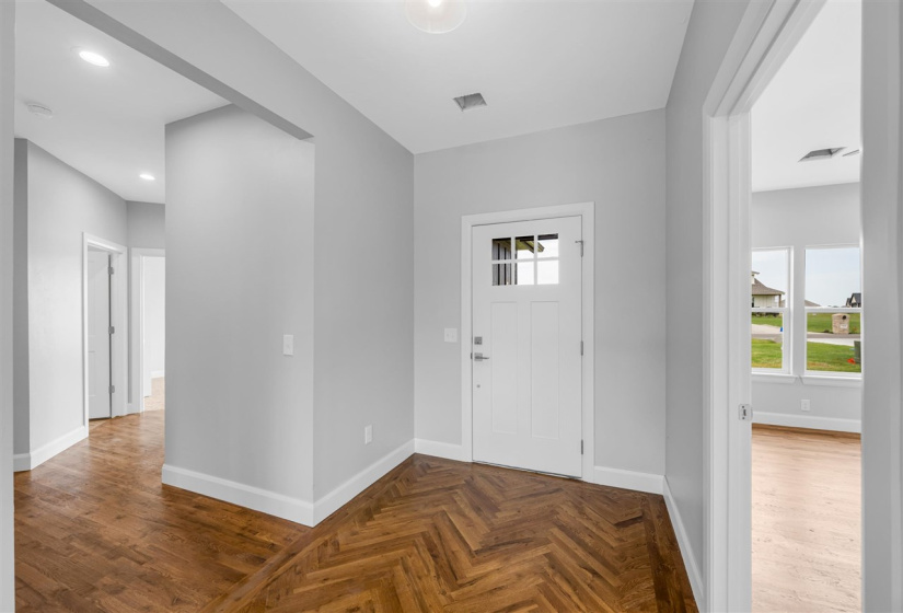 5 Bedrooms Bedrooms, 0 ,2 BathroomsBathrooms,Residential,Single Family,Brookwater Way,1,132677