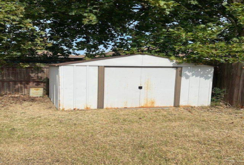 3 Bedrooms Bedrooms, 0 ,2 BathroomsBathrooms,Residential,Single Family,Teriwine,1,132681