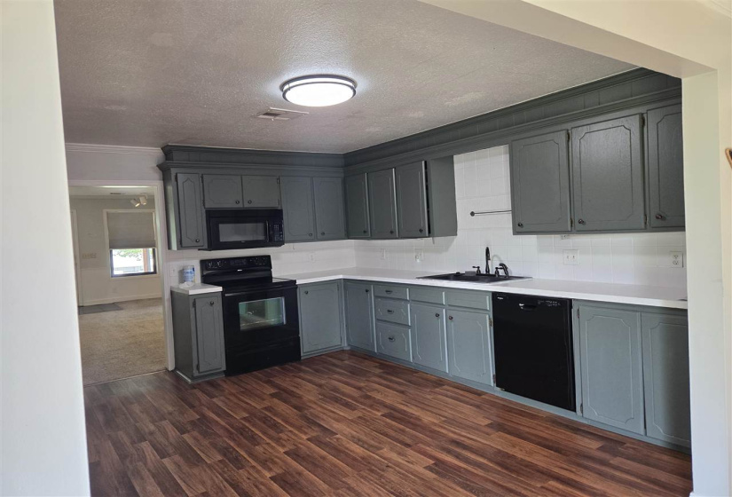 3 Bedrooms Bedrooms, 0 ,2 BathroomsBathrooms,Residential,Single Family,Prairie,1,132682