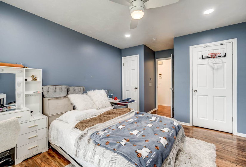 2 Bedrooms Bedrooms, 0 ,2 BathroomsBathrooms,Residential,Condominium/townhouse,Brentwood,1,132688