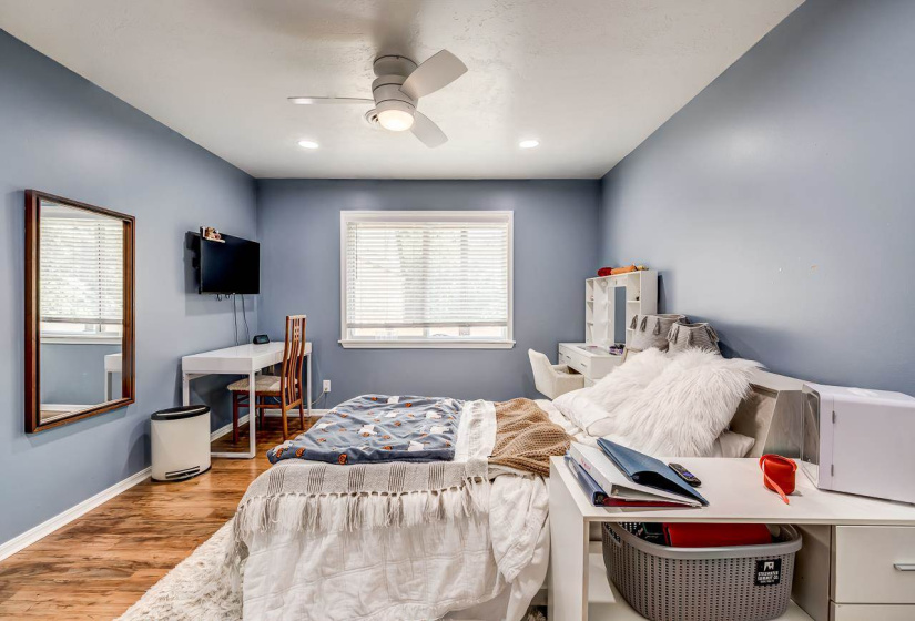 2 Bedrooms Bedrooms, 0 ,2 BathroomsBathrooms,Residential,Condominium/townhouse,Brentwood,1,132688