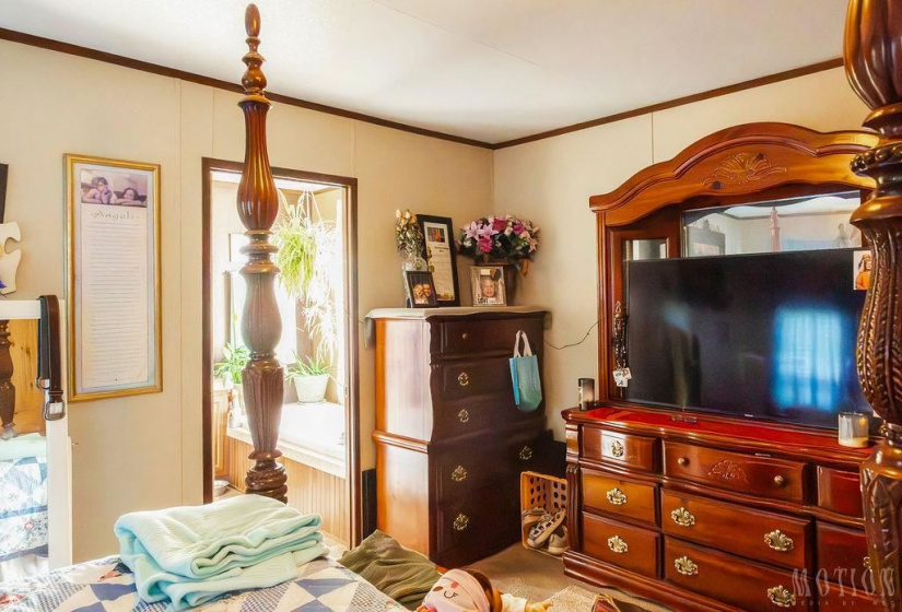 3 Bedrooms Bedrooms, 0 ,2 BathroomsBathrooms,Residential,Single Family,Cox,1,132691