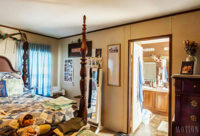 3 Bedrooms Bedrooms, 0 ,2 BathroomsBathrooms,Residential,Single Family,Cox,1,132691