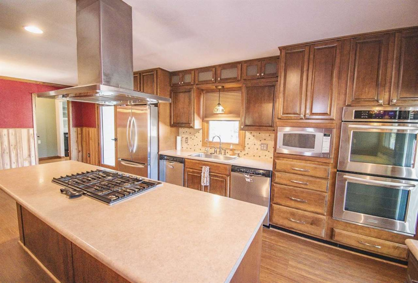4 Bedrooms Bedrooms, 0 ,3 BathroomsBathrooms,Residential,Single Family,Underwood,1,132692