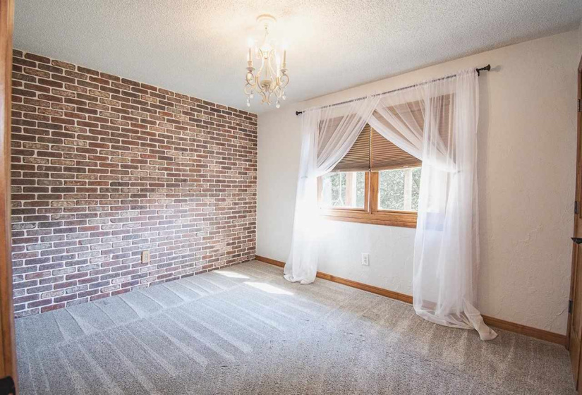 4 Bedrooms Bedrooms, 0 ,3 BathroomsBathrooms,Residential,Single Family,Underwood,1,132692