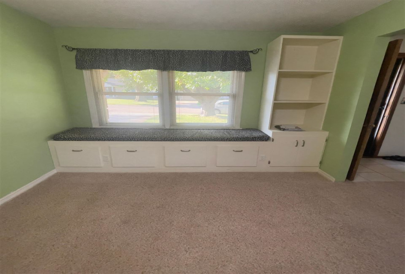 3 Bedrooms Bedrooms, 0 ,2 BathroomsBathrooms,Residential,Single Family,6th,1,132693