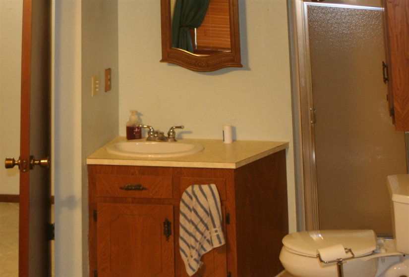 3 Bedrooms Bedrooms, 0 ,2 BathroomsBathrooms,Residential,Single Family,6th,1,132693