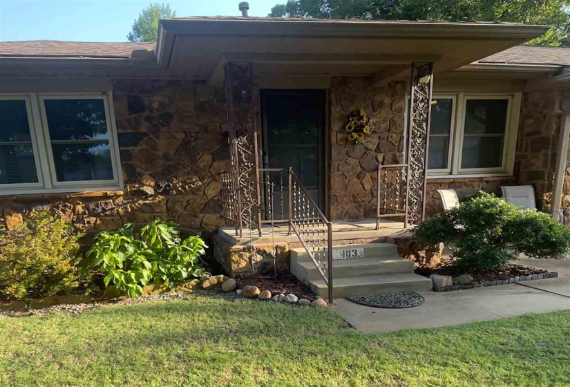 3 Bedrooms Bedrooms, 0 ,2 BathroomsBathrooms,Residential,Single Family,6th,1,132693