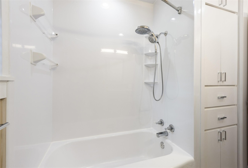 3 Bedrooms Bedrooms, 0 ,2 BathroomsBathrooms,Residential,Single Family,Skyline,1,132695