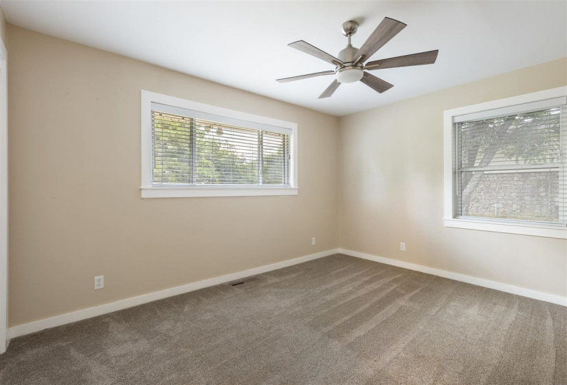 3 Bedrooms Bedrooms, 0 ,2 BathroomsBathrooms,Residential,Single Family,Skyline,1,132695