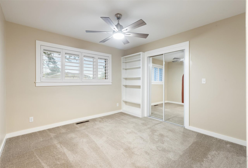 3 Bedrooms Bedrooms, 0 ,2 BathroomsBathrooms,Residential,Single Family,Skyline,1,132695