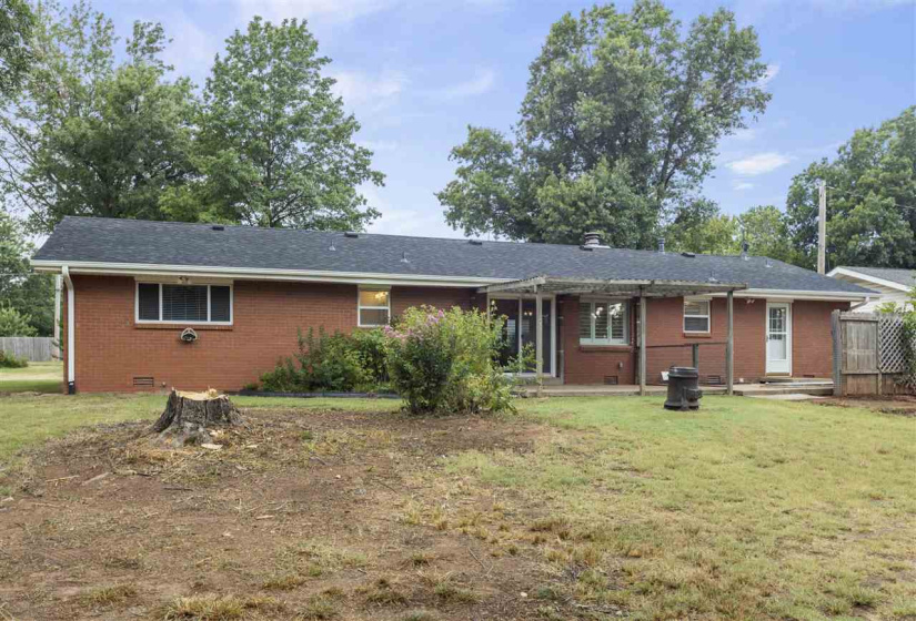 3 Bedrooms Bedrooms, 0 ,2 BathroomsBathrooms,Residential,Single Family,Skyline,1,132695