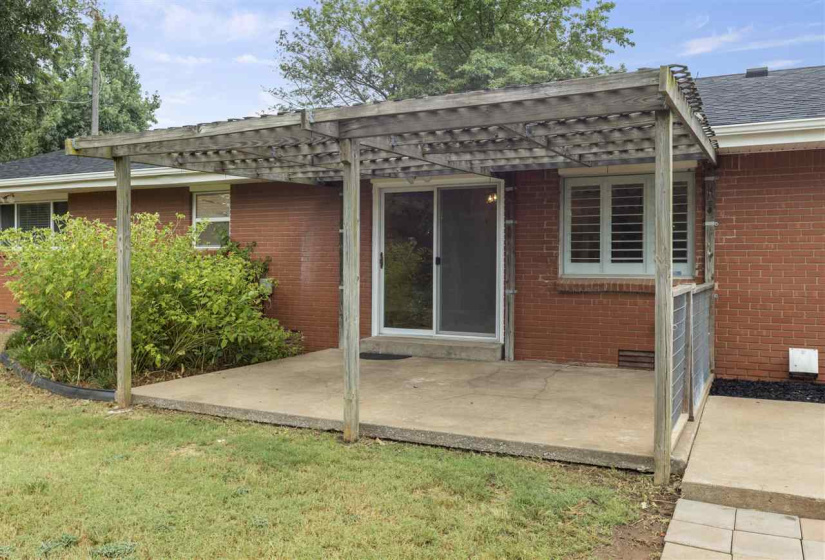 3 Bedrooms Bedrooms, 0 ,2 BathroomsBathrooms,Residential,Single Family,Skyline,1,132695