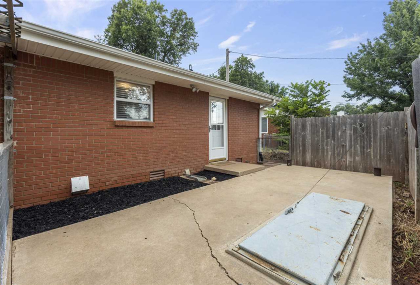 3 Bedrooms Bedrooms, 0 ,2 BathroomsBathrooms,Residential,Single Family,Skyline,1,132695