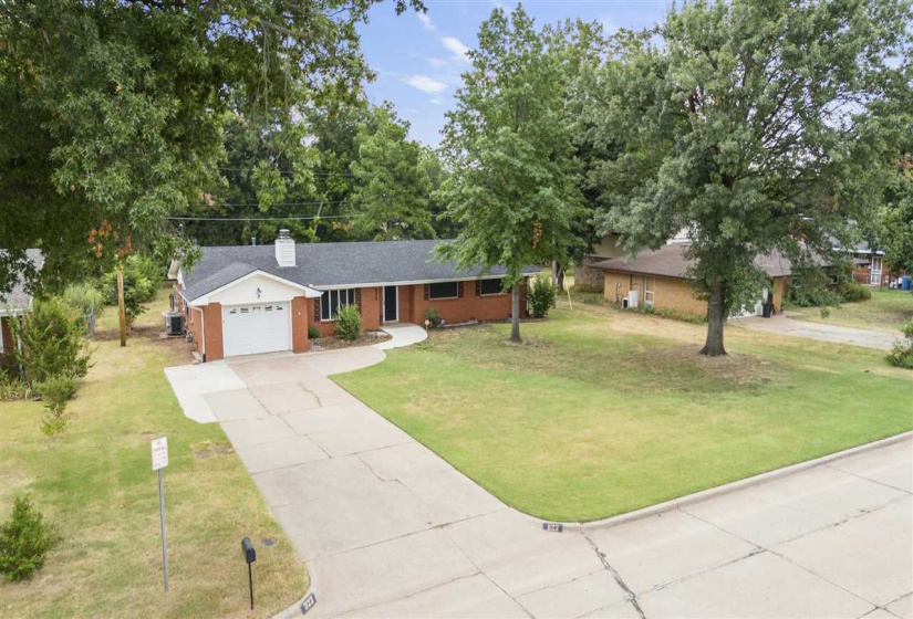 3 Bedrooms Bedrooms, 0 ,2 BathroomsBathrooms,Residential,Single Family,Skyline,1,132695