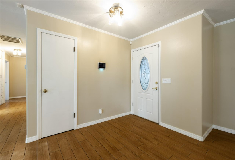 3 Bedrooms Bedrooms, 0 ,2 BathroomsBathrooms,Residential,Single Family,Skyline,1,132695